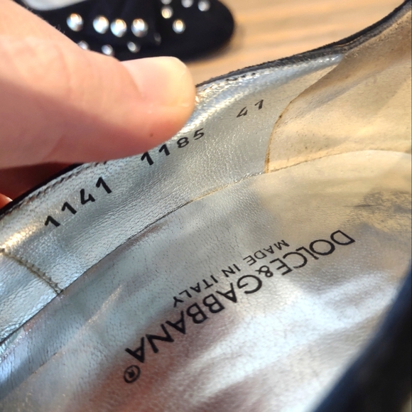 Dolce & Gabbana black studded bow heels 41 $450 - Picture 6 of 12